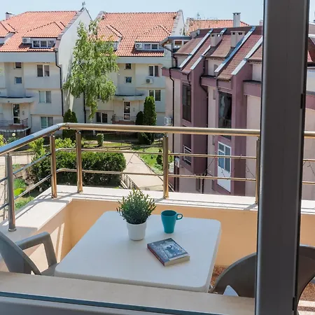 Flora Studios Sarafovo Burgas Exterior photo